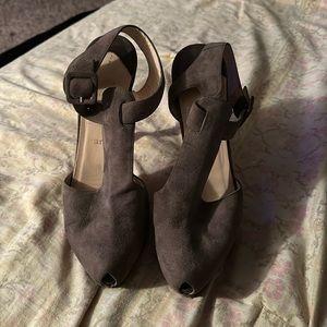 Size 41 (about 9.5) Christian Louboutin.